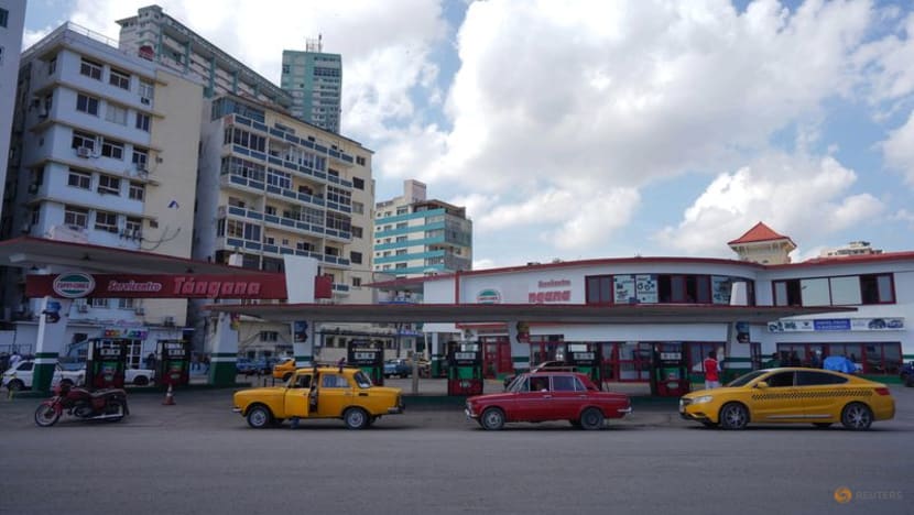 Cuban oil fire all but out, blackouts and gas lines lengthen Cuban oil fire all but out, blackouts and gas lines lengthen