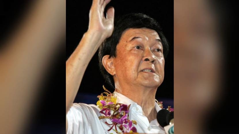 Ling How Doong, former Bukit Gombak MP and SDP chairman, dies aged 85 Ling How Doong, former Bukit Gombak MP and SDP chairman, dies aged 85
