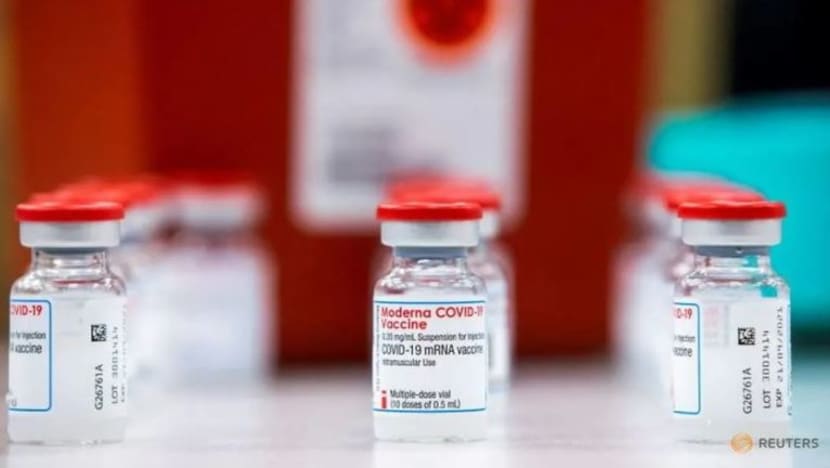 Moderna Minta As Luluskan Dos Ketiga Vaksin Covid 19 Berita Mediacorp