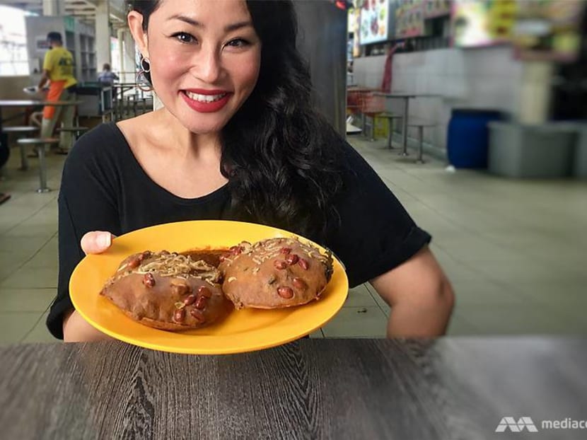 Best eats: These UFO-shaped Fuzhou oyster cakes in Jalan Besar are out of this world Best eats: These UFO-shaped Fuzhou oyster cakes in Jalan Besar are out of this world