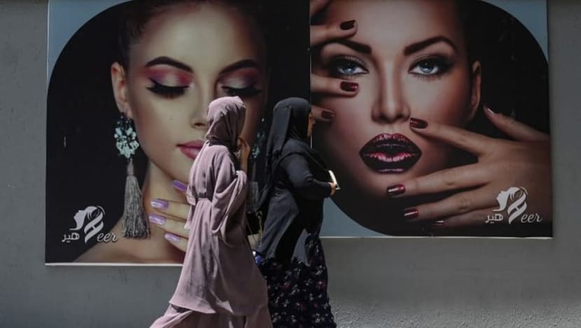 Hijab wajib untuk kaum Hawa tapi bukan burqa, kata Taliban