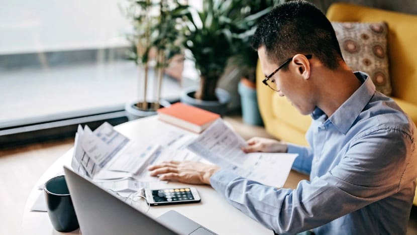 SMEs go savvy: Manage corporate mobile expenses the hassle-free way SMEs go savvy: Manage corporate mobile expenses the hassle-free way