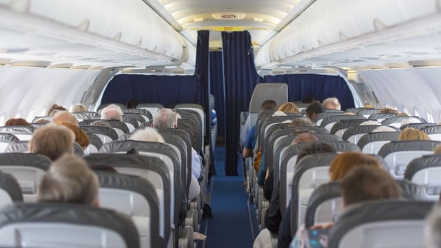 搭飞机如何避免遭窃 旅游专家告诉你