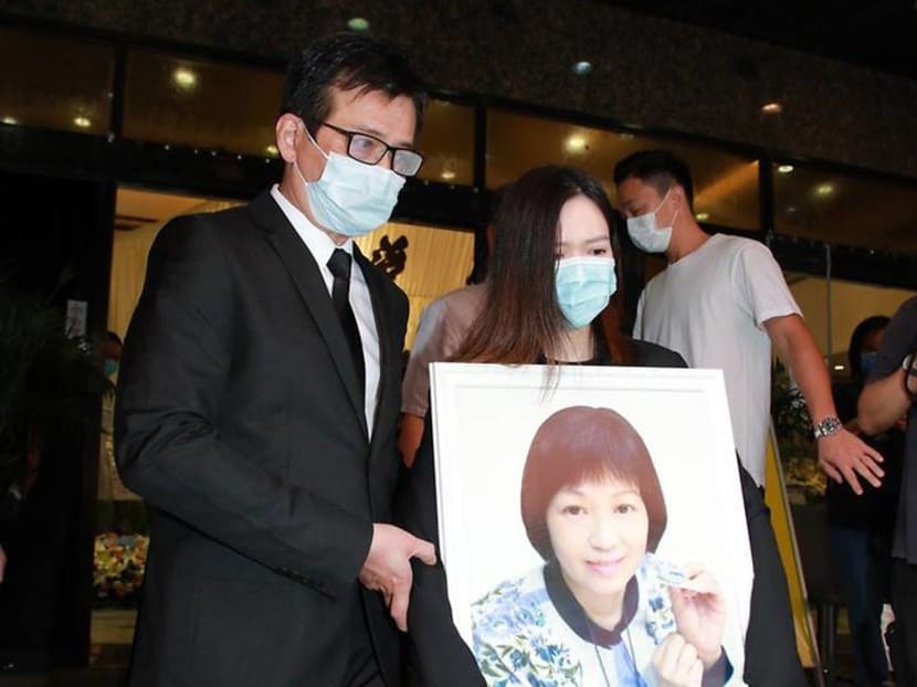 Andy Lau And Wife Carol Chu Attend The Wake Of Felix Wong’s Wife; Cause