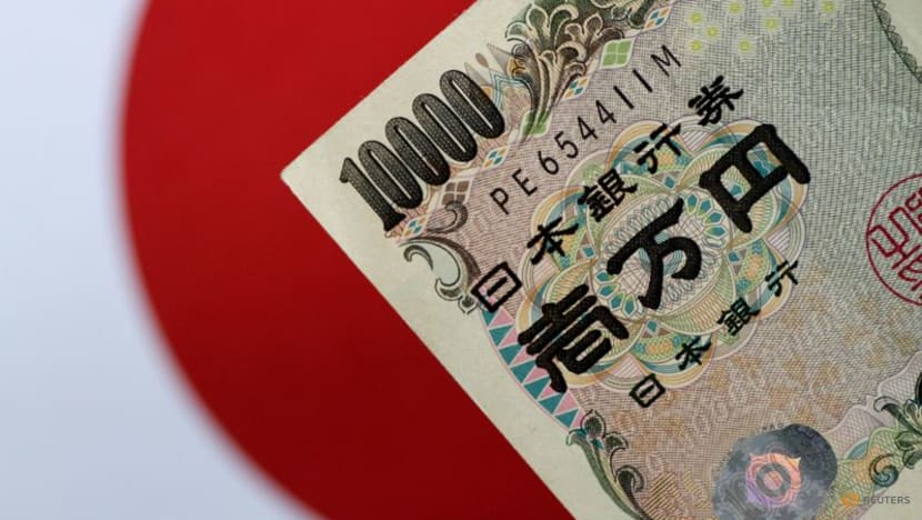 Japan govt, central bank reiterate concern over sharp falls in yen Japan govt, central bank reiterate concern over sharp falls in yen