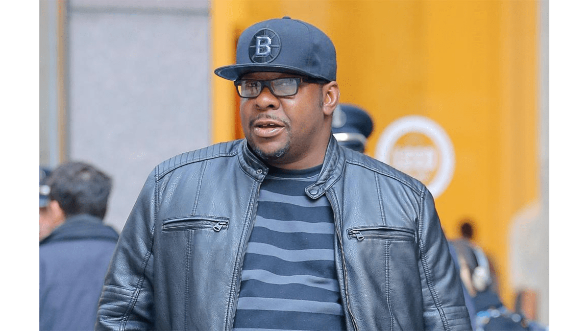 Bobby Brown kicked off flight for being drunk 8days