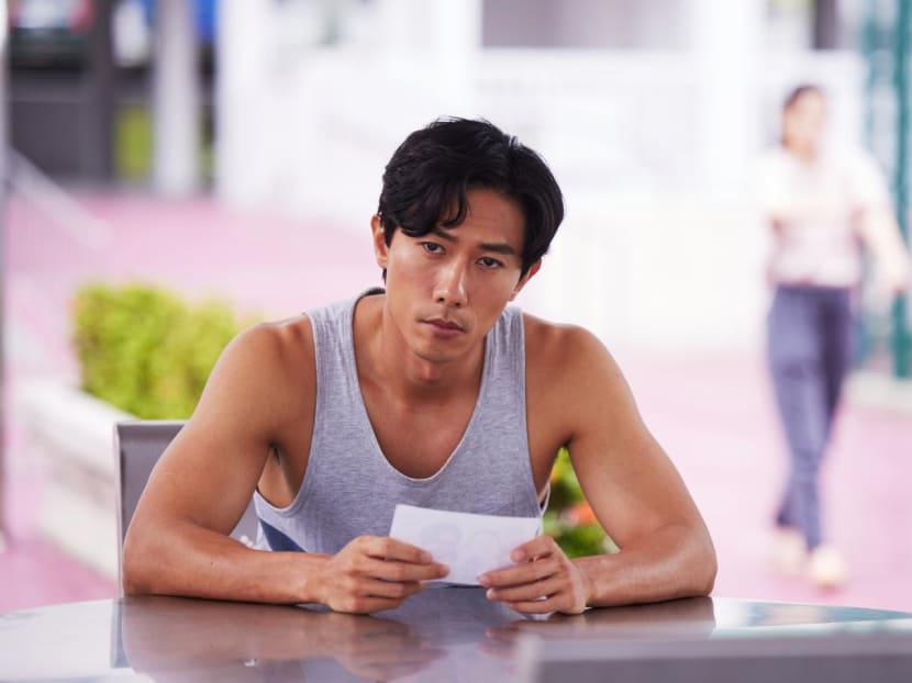 Actor Desmond Tan was offered cash by Singaporeans holidaying in Europe after his backpack was stolen Actor Desmond Tan was offered cash by Singaporeans holidaying in Europe after his backpack was stolen