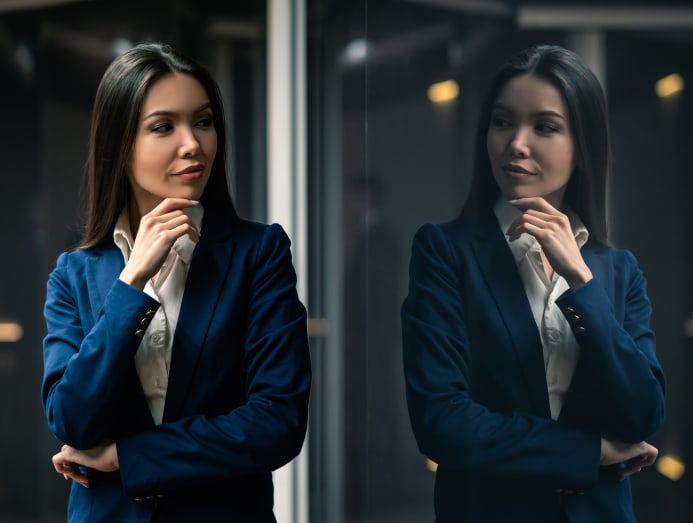 Good looks vs capability: Does how you look matter in the workplace? - CNA  Luxury