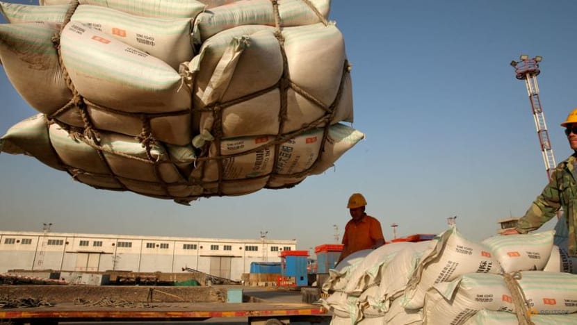 China's COVID curbs cut soyoil demand, crimp soybean appetite China's COVID curbs cut soyoil demand, crimp soybean appetite