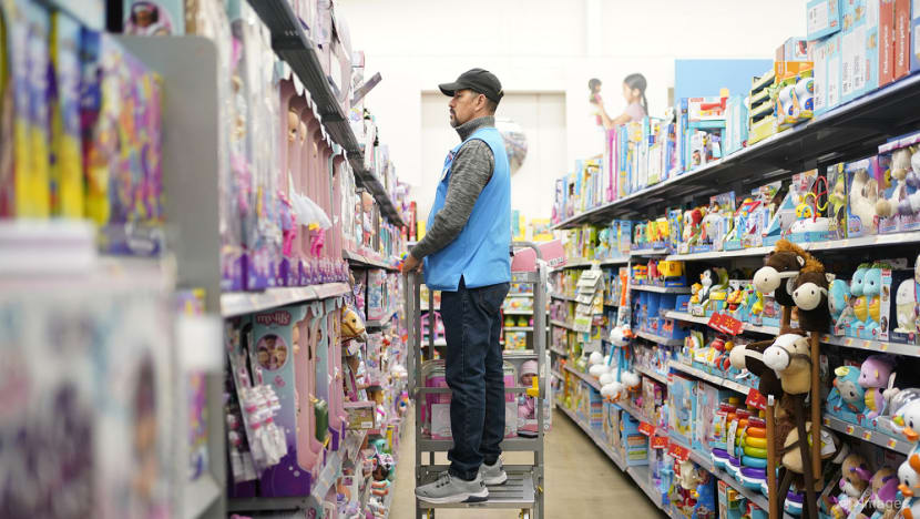 US retailers brace for likely recession after overcoming supply chain disruptions, hiring issues US retailers brace for likely recession after overcoming supply chain disruptions, hiring issues