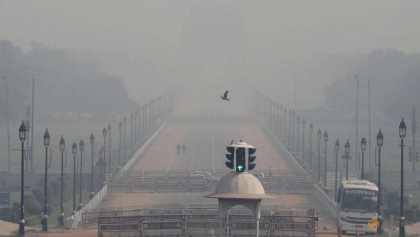 Doctors in Delhi see jump in breathing issues amid COVID-19, pollution Doctors in Delhi see jump in breathing issues amid COVID-19, pollution