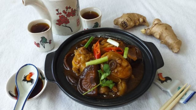 【沈希家常菜食谱】麻油鸡 【沈希家常菜食谱】麻油鸡