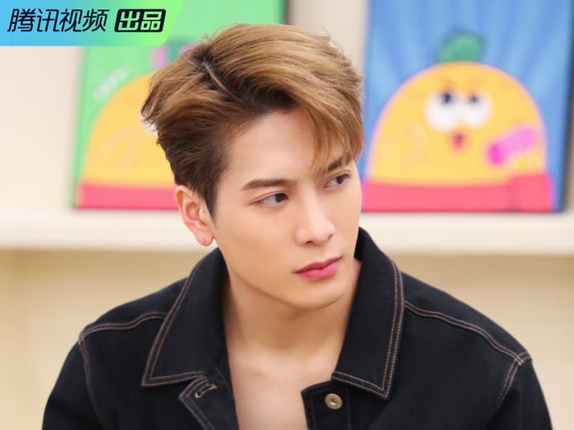 Fashion King”: Fans go wild as Jackson Wang attends Louis