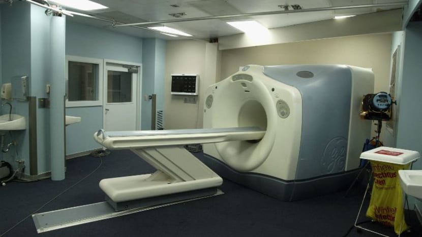 Lelaki maut 'disedut' mesin MRI