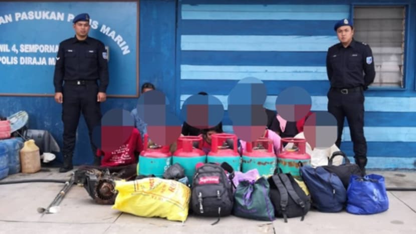 9 Filipinos held after attempting to sneak into Sabah 9 Filipinos held after attempting to sneak into Sabah
