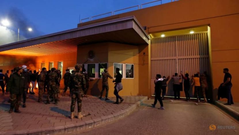 US sending hundreds more troops after Baghdad embassy attacked US sending hundreds more troops after Baghdad embassy attacked