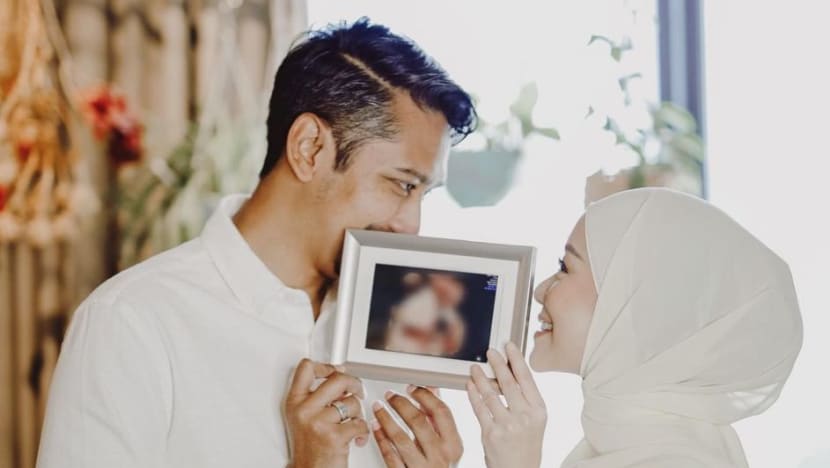 Mira Filzah selamat lahirkan putera pertama Mira Filzah selamat lahirkan putera pertama