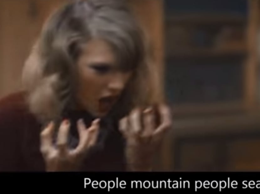 Is that Taylor Swift singing about Singapore?