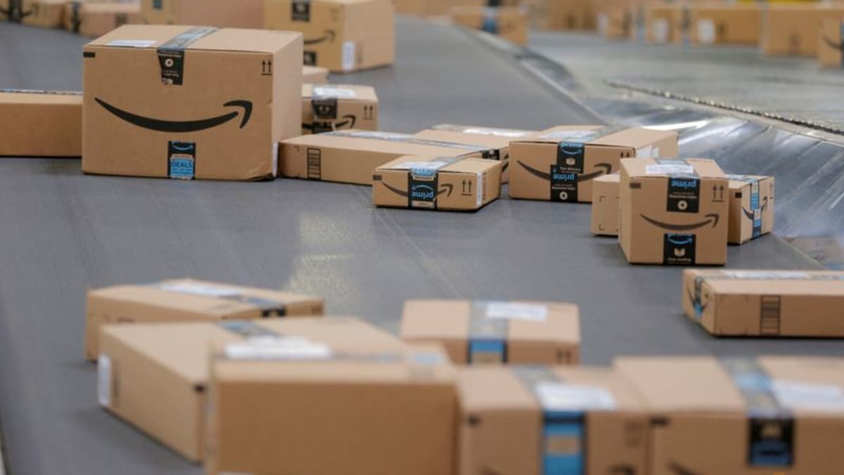 Amazon beats estimates for quarterly sales