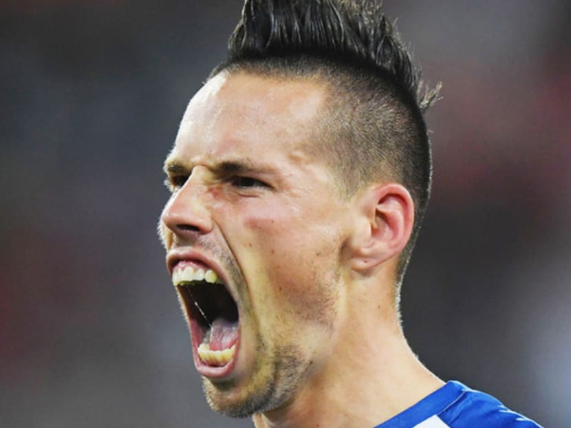 Marek Hamsik of Slovakia celebrates scoring his side's second goal during the Group B match between Russia and Slovakia at Stade Pierre-Mauroy on June 15, 2016. Photo: Getty Images