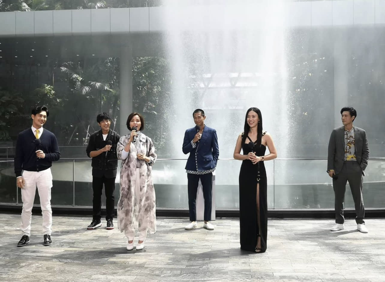Star Awards 2021 To Be Held At Changi Airport Terminal 4 & Jewel Rain Vortex Star Awards 2021 To Be Held At Changi Airport Terminal 4 & Jewel Rain Vortex