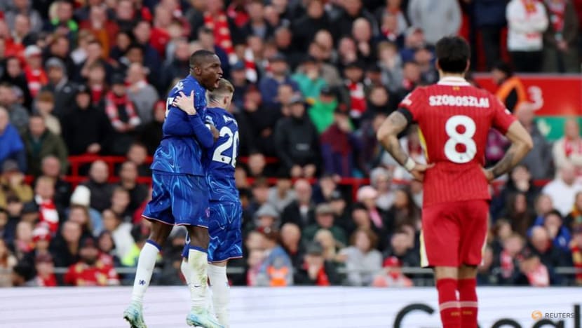 Liverpool pass Chelsea test with Jones winner