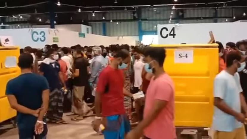 COVID-19: Changi Exhibition Centre care facility takes more measures to manage queues after video of crowds COVID-19: Changi Exhibition Centre care facility takes more measures to manage queues after video of crowds