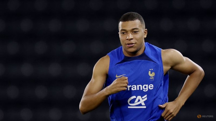 Mbappe has to understand Messi and Neymar are bigger than him, says Alves Mbappe has to understand Messi and Neymar are bigger than him, says Alves