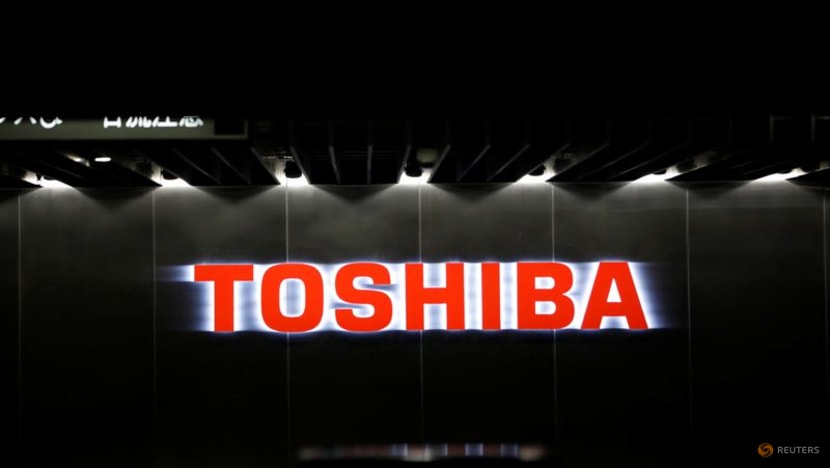 Toshiba logs surprise quarterly operating loss on higher materials costs Toshiba logs surprise quarterly operating loss on higher materials costs