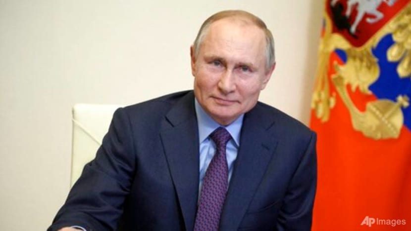 Putin's COVID-19 vaccination to be kept out of public eye Putin's COVID-19 vaccination to be kept out of public eye