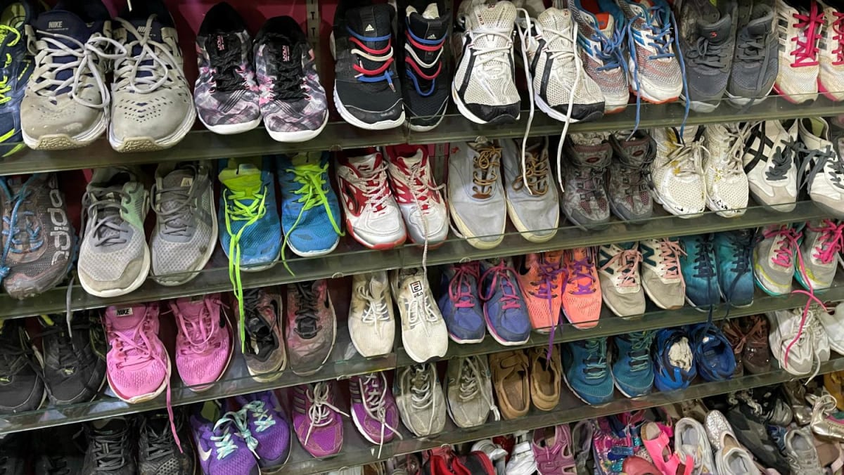 Used shoes online stores near me