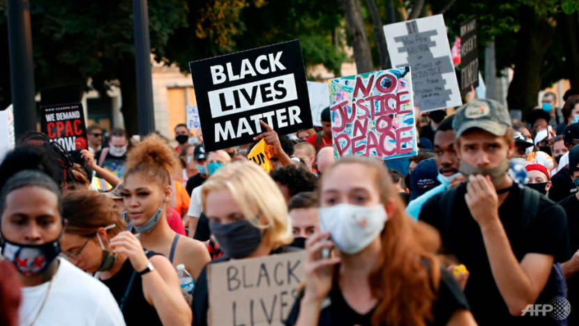 US protesters, police face off after black man shot in back US protesters, police face off after black man shot in back