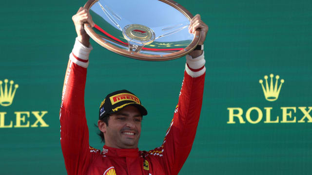 F1澳洲大奖赛：法拉利车手塞恩斯勇夺冠军