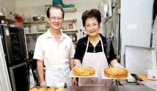 Dona Manis Cake Shop’s co-founder sets up rival banana pie shop next door