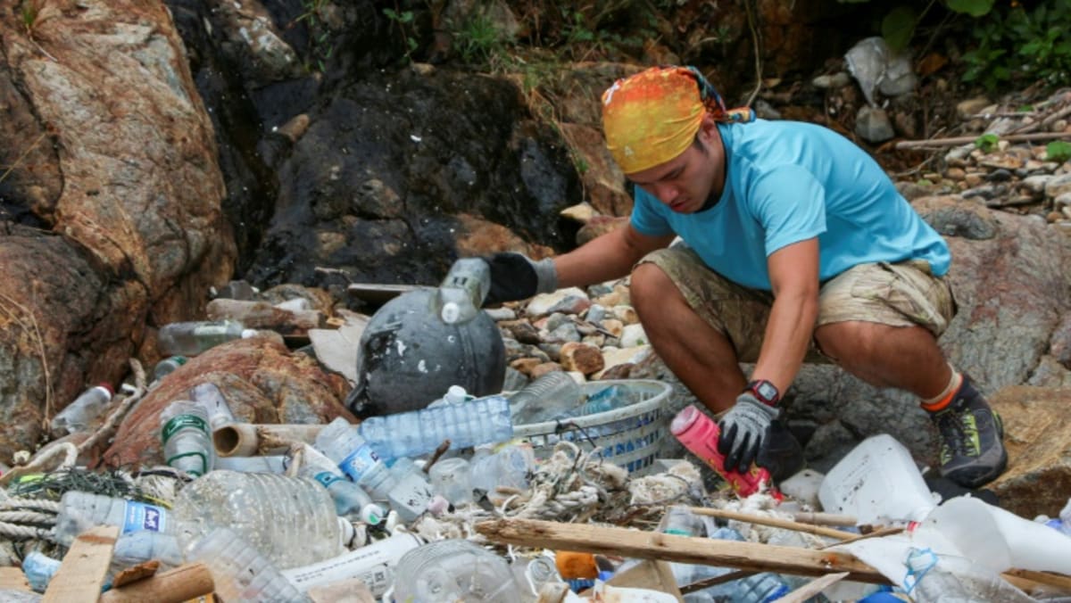 Experts trash Hong Kong’s ‘throwaway culture’ ahead of plastic ban Experts trash Hong Kong’s ‘throwaway culture’ ahead of plastic ban