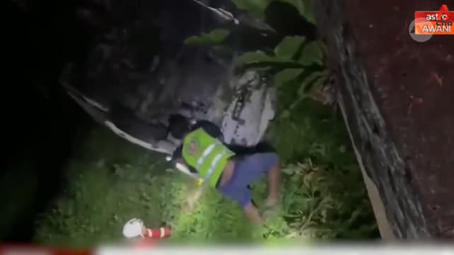 Singaporean who died in Penang ravine crash was 62-year-old woman: Malaysia police | Video 
