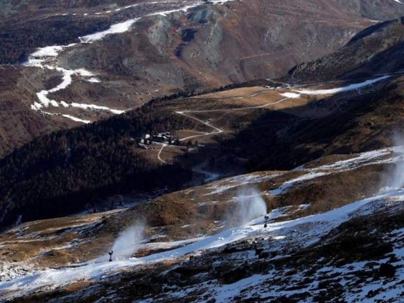 'People need mountains': Swiss ski resorts buck Alpine lockdowns 'People need mountains': Swiss ski resorts buck Alpine lockdowns