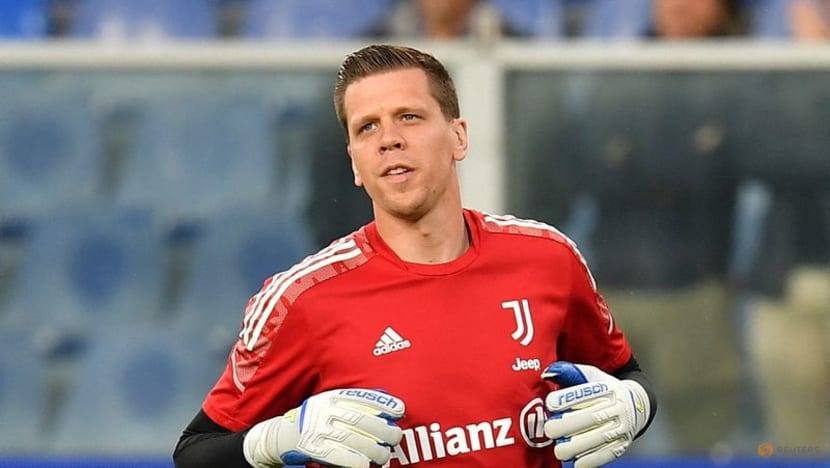 Szczesny to miss start of Juventus campaign with thigh injury Szczesny to miss start of Juventus campaign with thigh injury