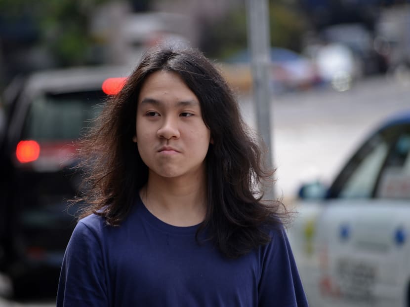 Amos Yee arriving at the State Courts on Sept 29, 2016. TODAY file photo