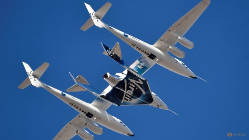 US grounds Virgin Galactic flights pending mishap probe US grounds Virgin Galactic flights pending mishap probe