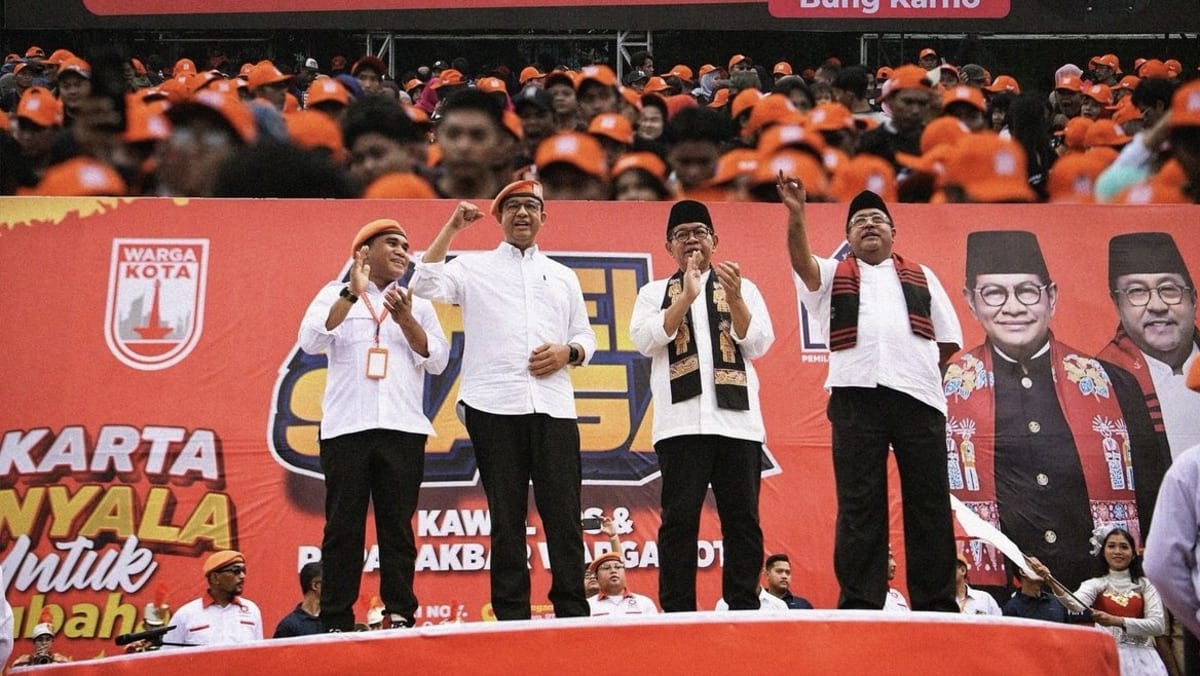 Jakarta governor race heats up as Jokowi, ex-presidential hopeful Anies throw weight behind different candidates Jakarta governor race heats up as Jokowi, ex-presidential hopeful Anies throw weight behind different candidates