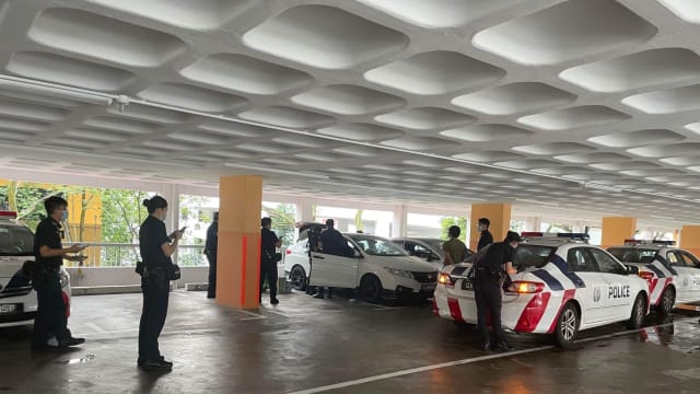 武吉巴督多层停车场车内藏毒 三名男子被捕
