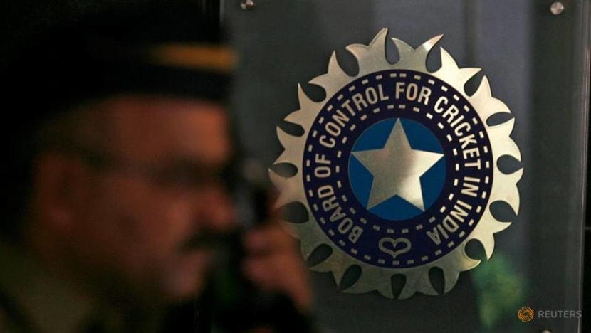 Cricket-'We'll get you home safely', BCCI tells IPL players -reports Cricket-'We'll get you home safely', BCCI tells IPL players -reports