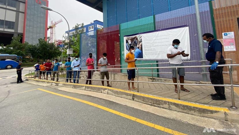 Migrant workers who test negative for COVID-19 allowed to visit recreation centres from Oct 31 Migrant workers who test negative for COVID-19 allowed to visit recreation centres from Oct 31