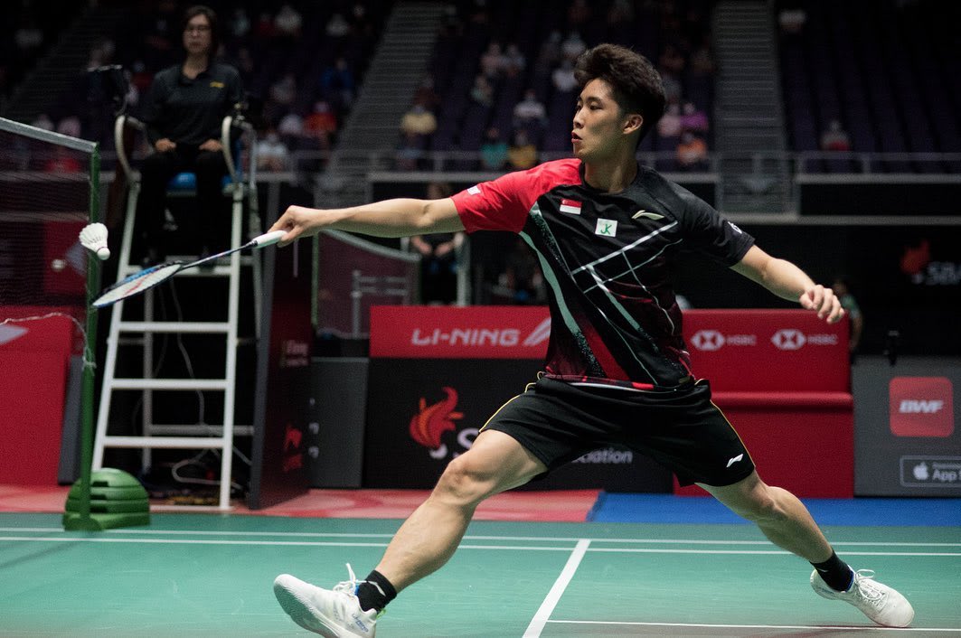 Last year, Loh was ranked 39th before a string of sensational performances at the tail-end of 2021 propelled him up the rankings.