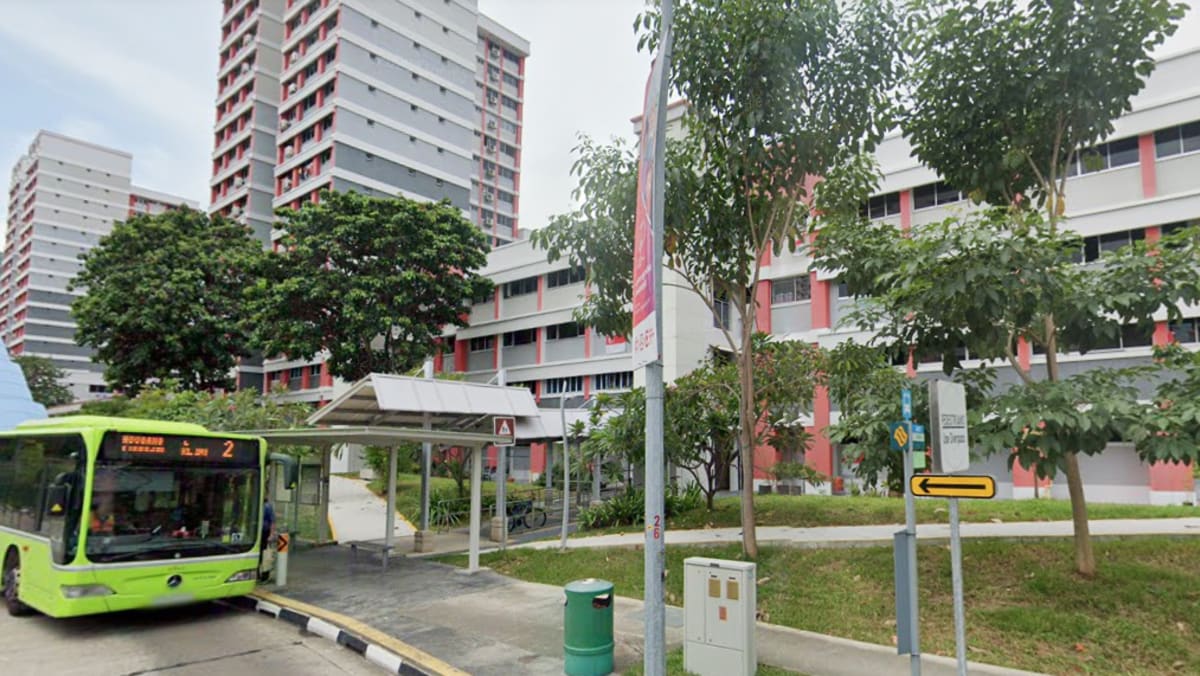Man jailed 5 days for assaulting boy 