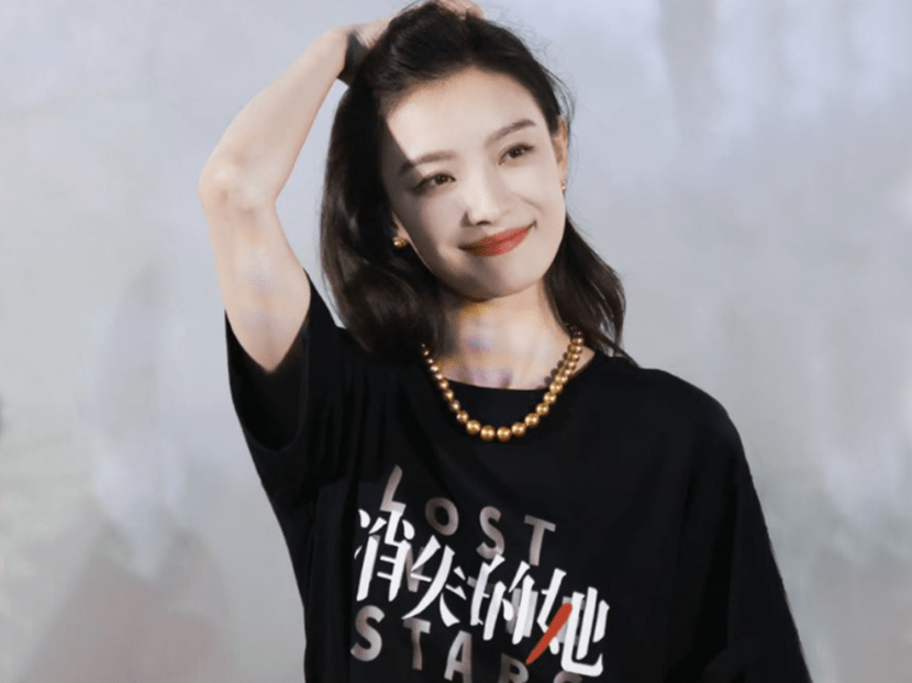 Chinese actress Ni Ni shows pearl necklaces are hot again – 6 cool new ways to wear them now Chinese actress Ni Ni shows pearl necklaces are hot again – 6 cool new ways to wear them now