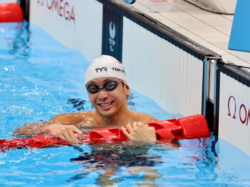 Competing in his third final at his debut Games, Toh clocked a time of 29.50 seconds, further improving on the national record he set in the heats. Competing in his third final at his debut Games, Toh clocked a time of 29.50 seconds, further improving on the national record he set in the heats.