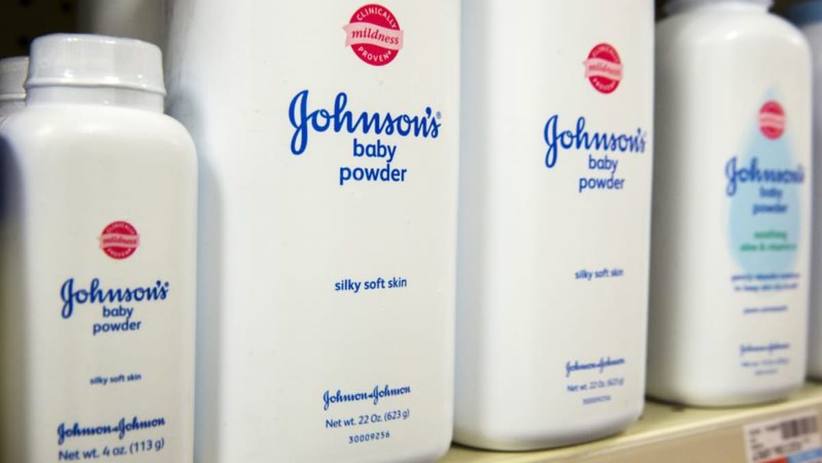 Johnson & Johnson to end global sales of talc-based baby powder - CNA