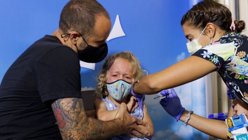 US COVID-19 vaccines start to roll out for young children US COVID-19 vaccines start to roll out for young children